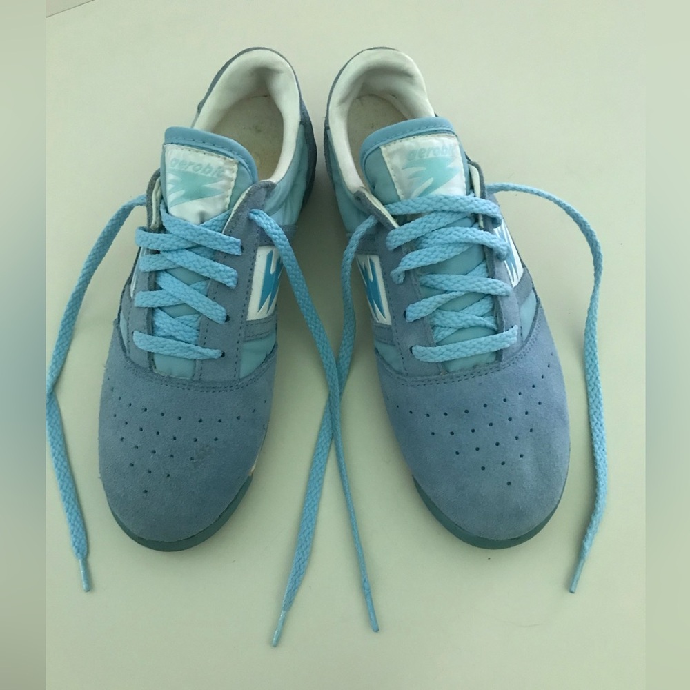 Aerobic Sneakers
